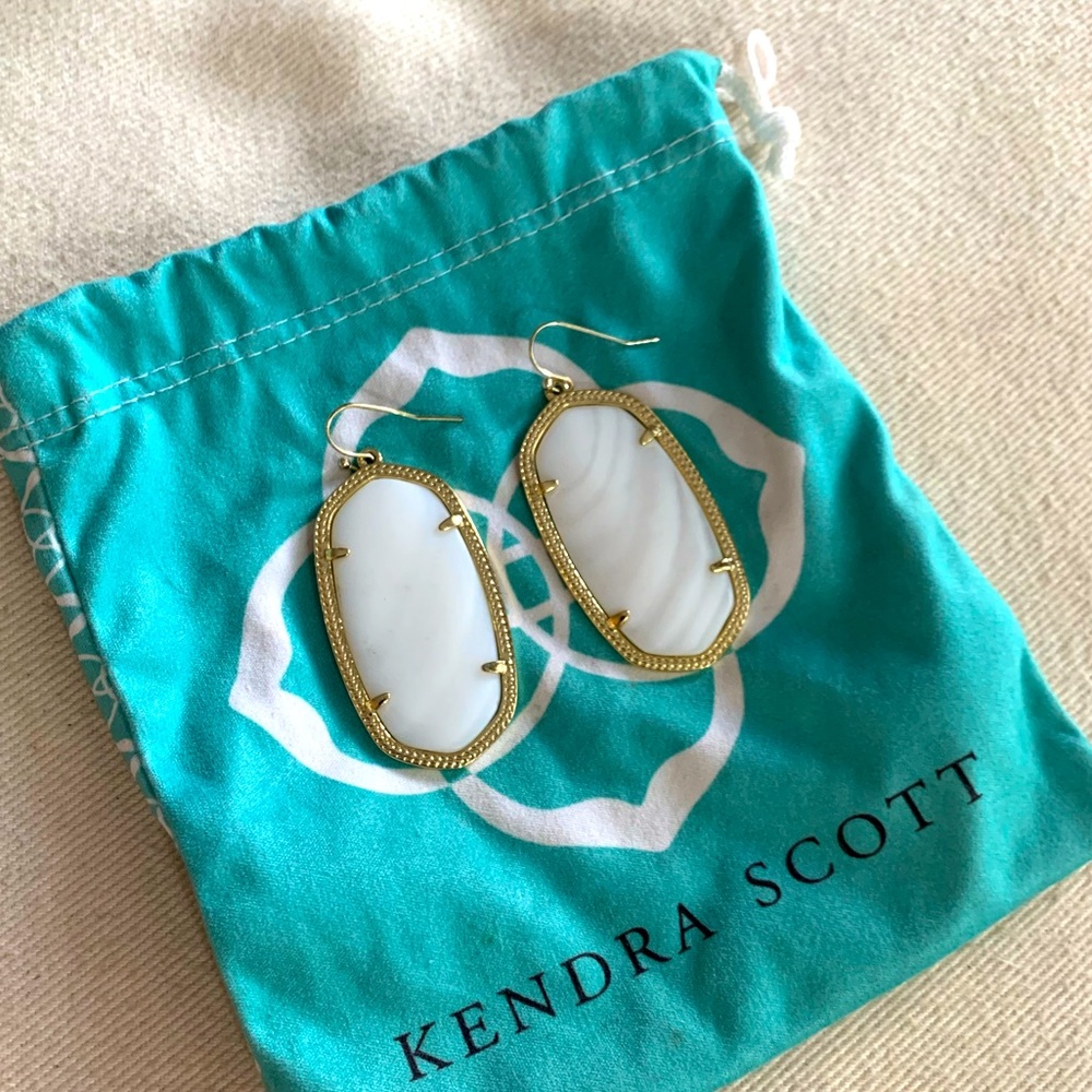 Kendra Scott Elle Gold Drop Earrings in Ivory Mother of Pearl